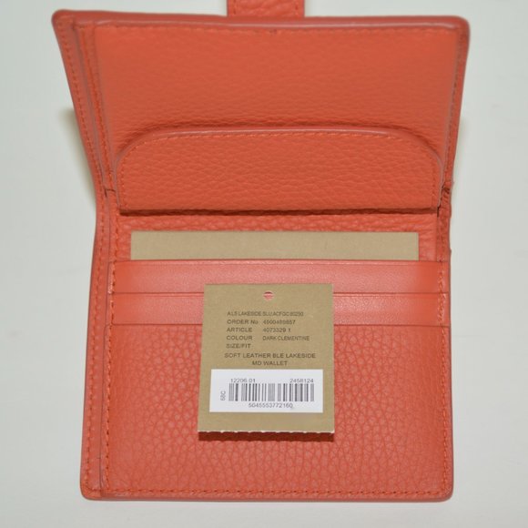 NWT BURBERRY  SOFT LEATHER LAKESIDE BI - FOLD WALLET - Picture 7 of 9